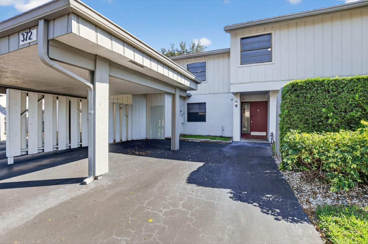 372 Deer Creek Wildwood Lane E