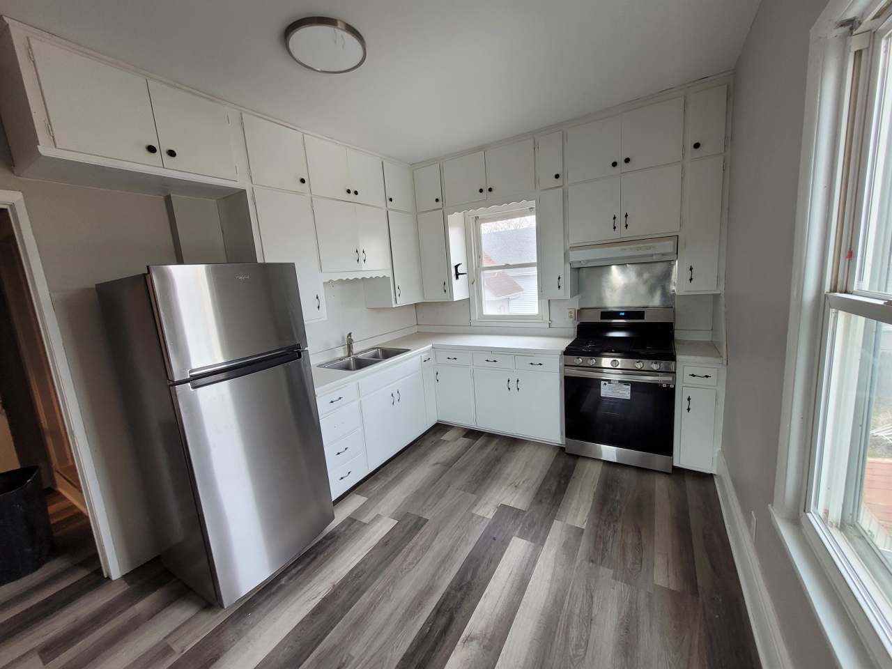 133 Winifred Street West - 3