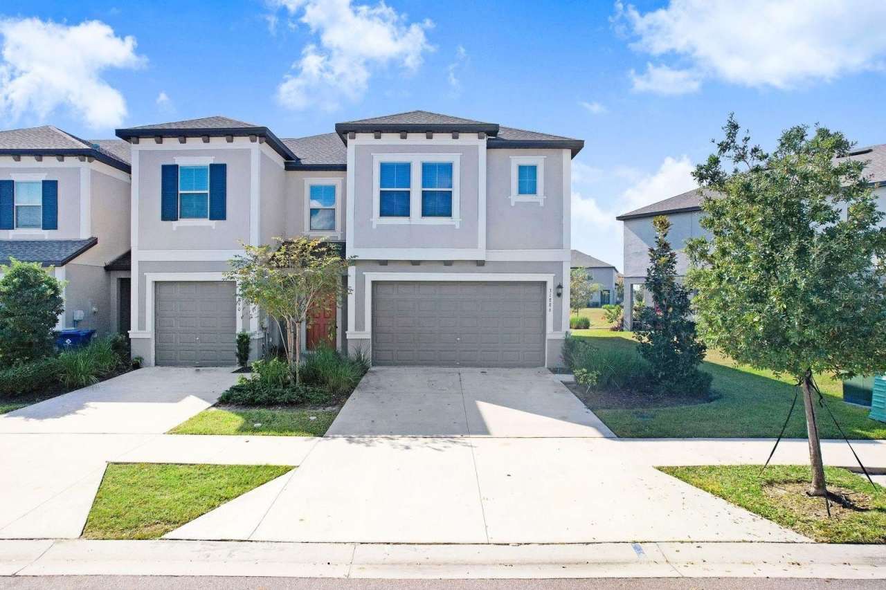 31886 BLUE PASSING LOOP