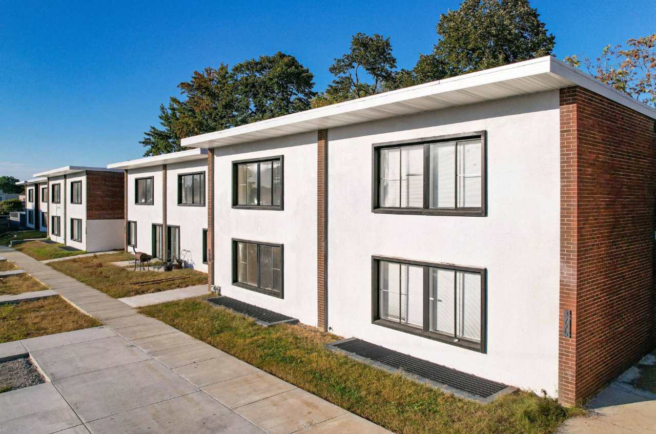 Cozy 2-Bedroom Apartment with Convenient Amenities