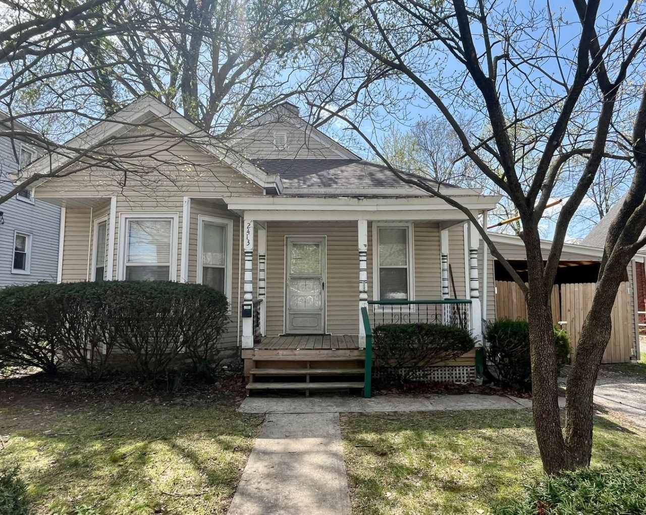 Two bedroom in Alton