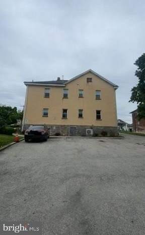 615 SUMMIT Street unit: 4