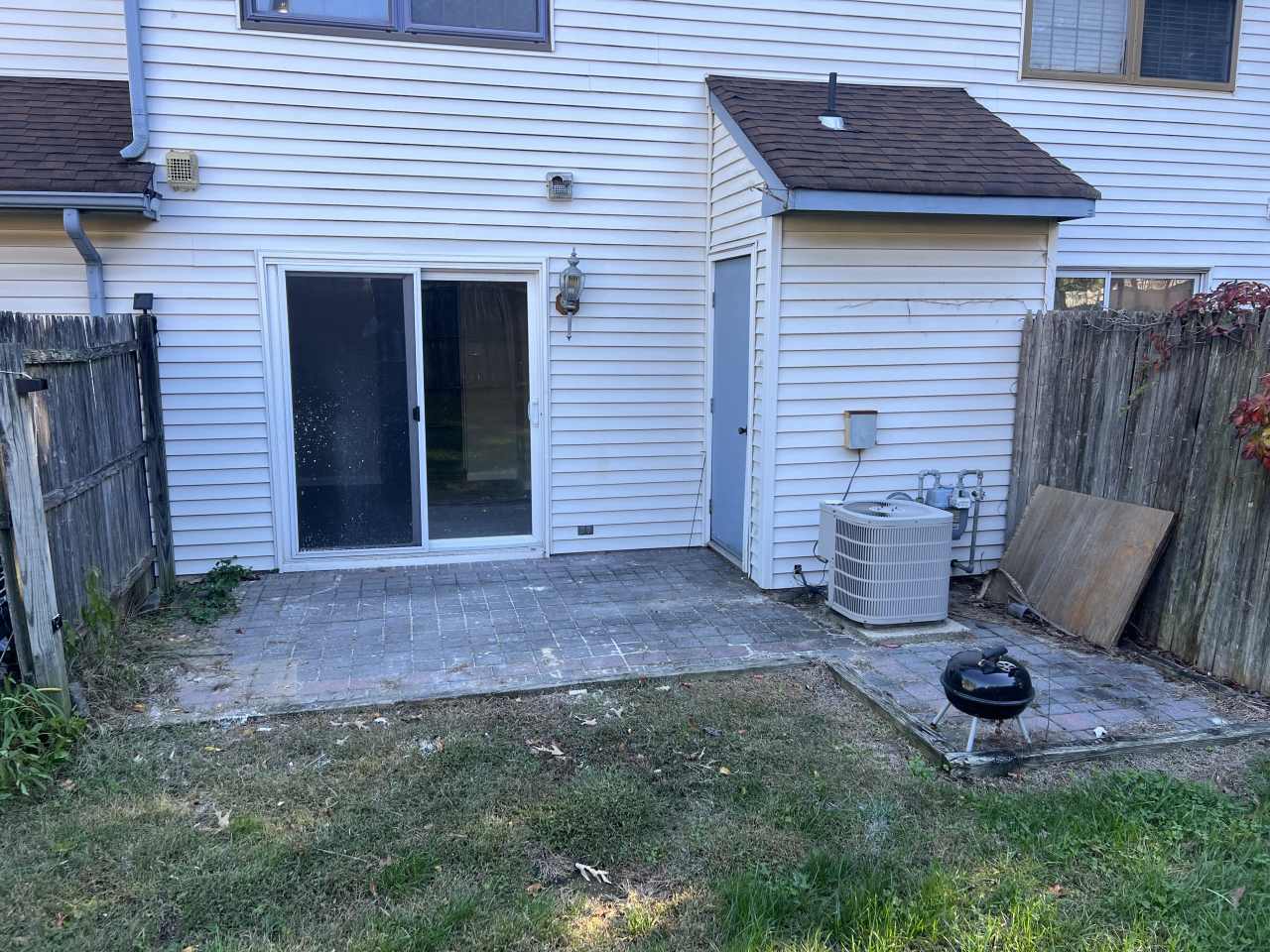 44 Cambridge Townhouse Dr