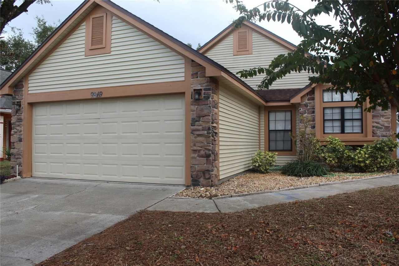 9869 ALOMA BEND LANE