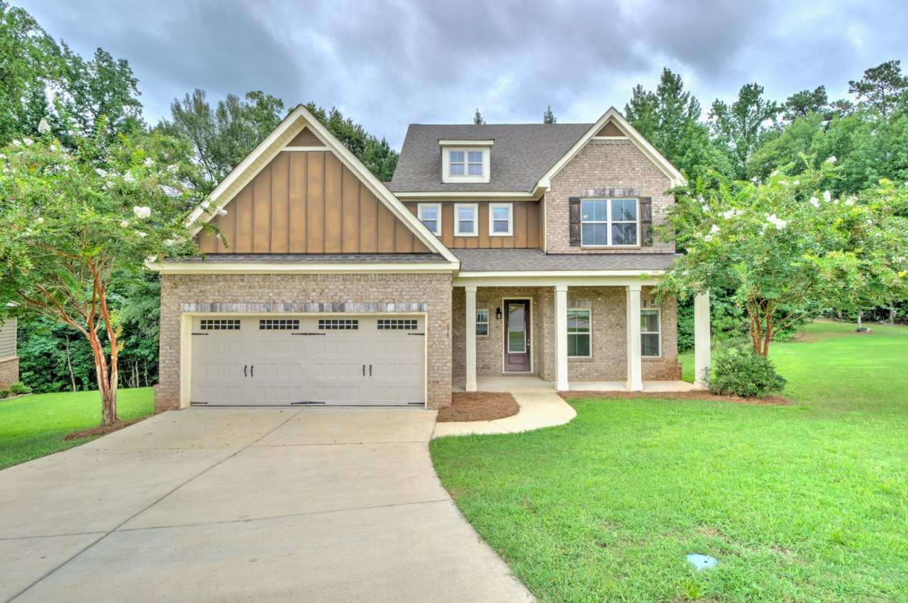 Spacious 4 Bed, 2.5 Bath Home in Desirable Lundy Chase
