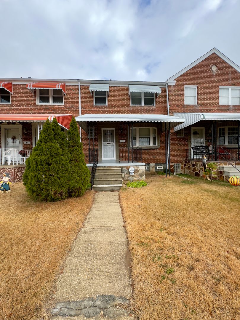 Charming 3 Bedroom/2 Bathroom Townhome in West Edmondale, MD!