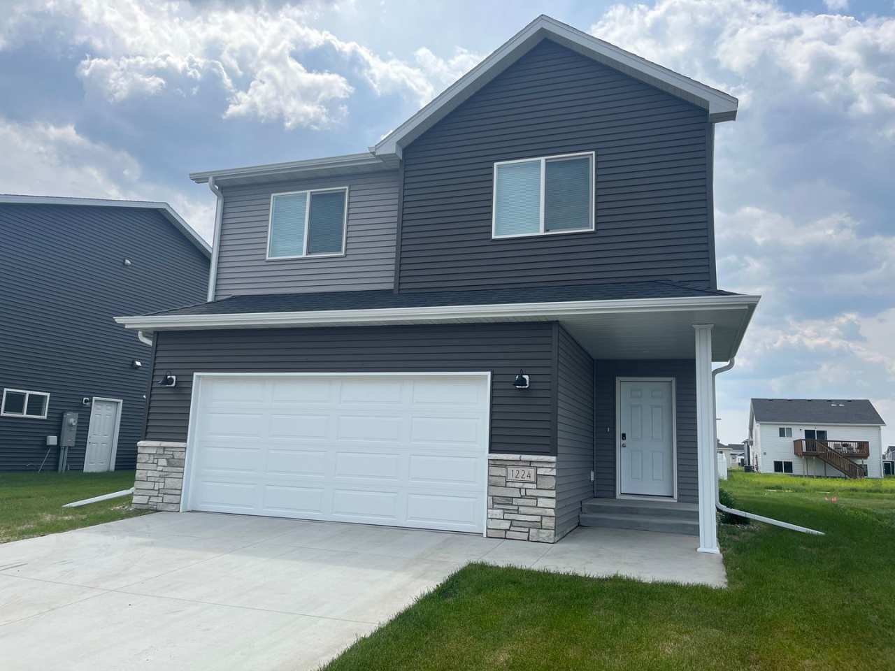 Comfortable 3-Bedroom, 2-Bath Home in West Fargo, ND