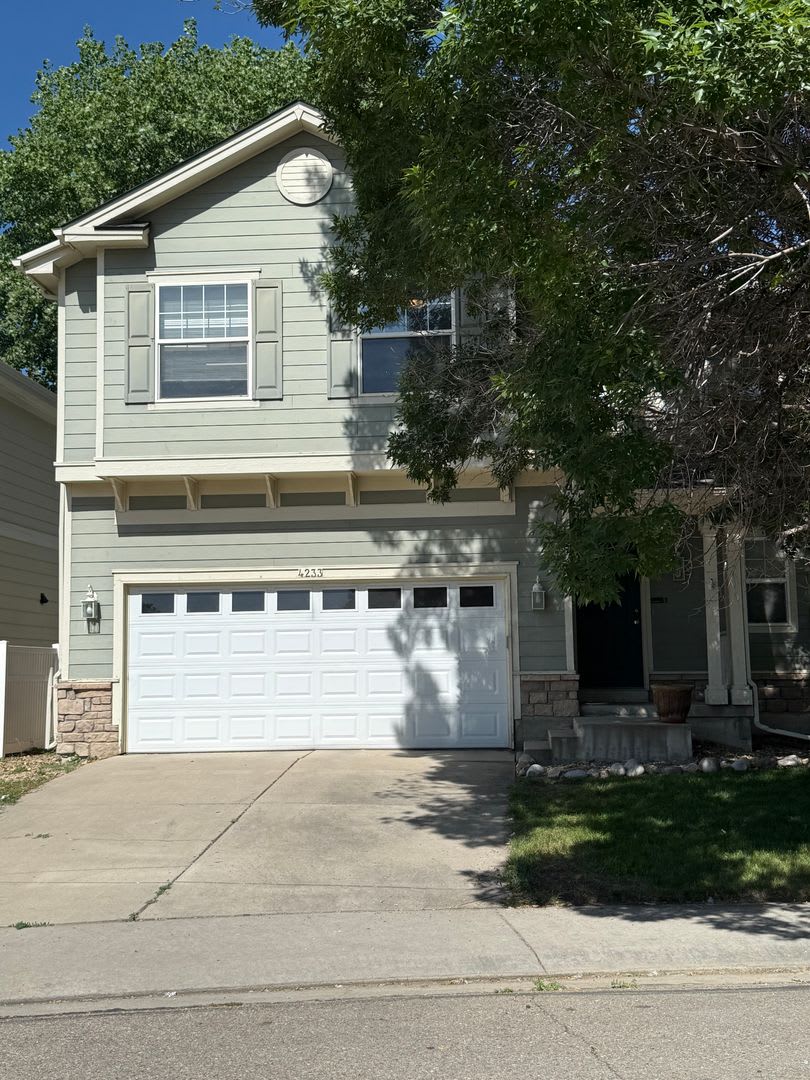 3 bedroom home in Longmont