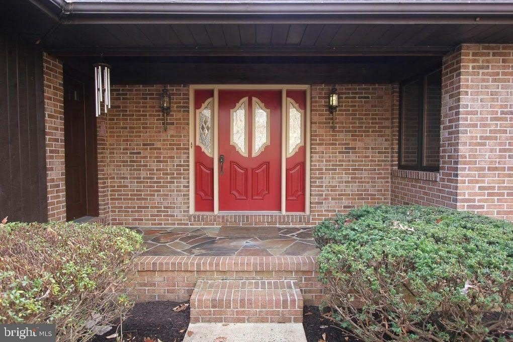 10264 GREYSTONE Road