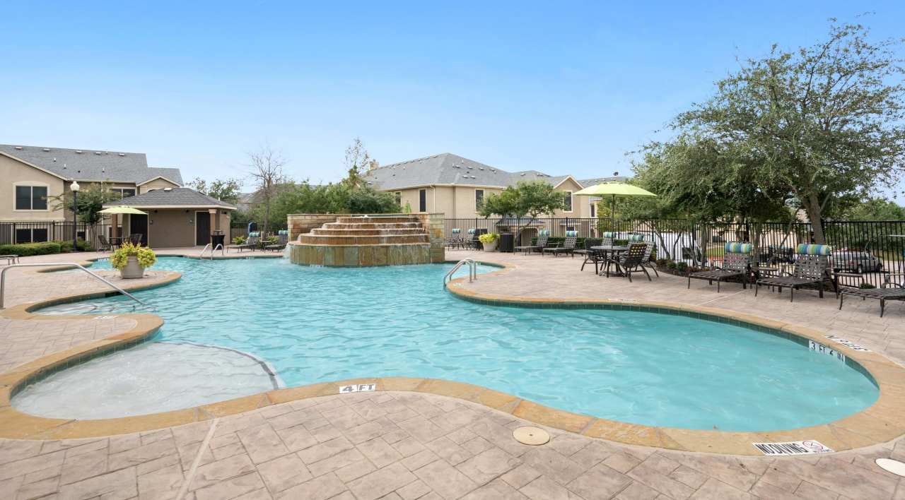 Sixteen50 at Lake Ray Hubbard Apartments