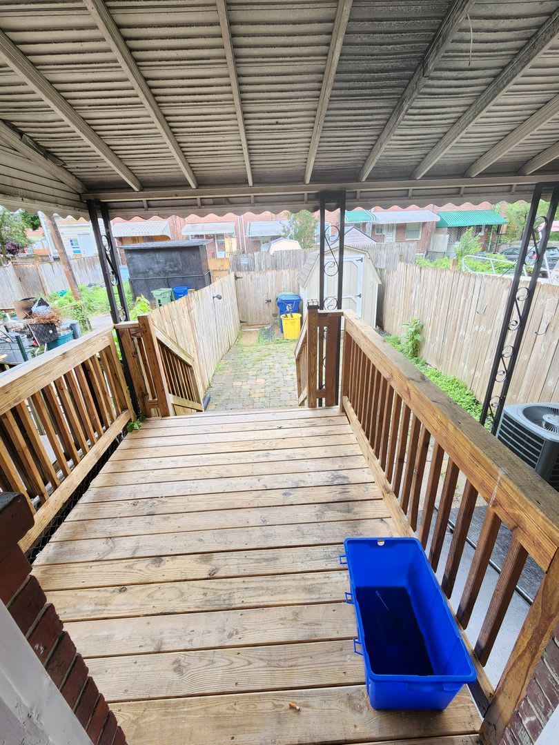 Beatuiful Two Bedroom Town Home