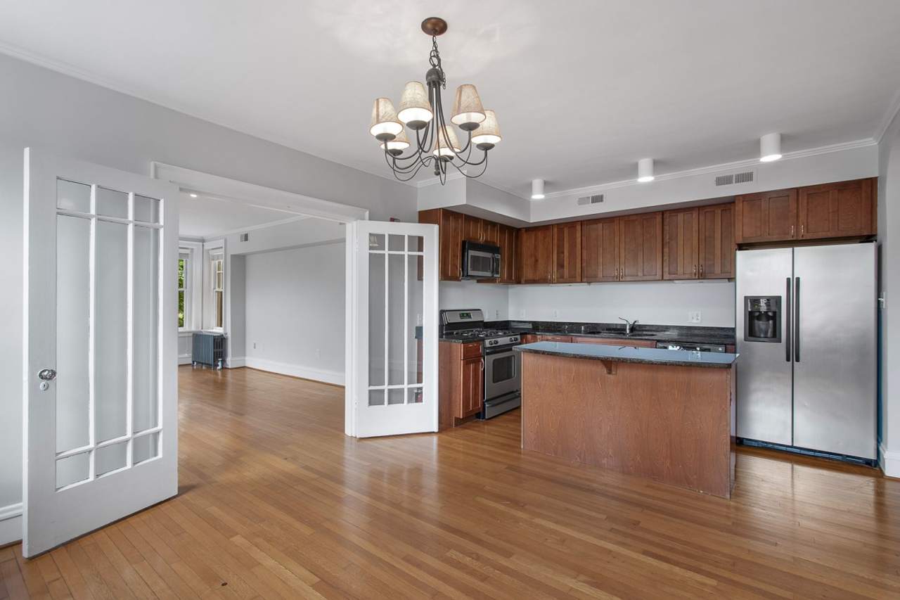 $1,950.00 | Charming 1-bedroom, 1.5-bathroom Condo Available SOON in the MUSEUM DISTRICT!!