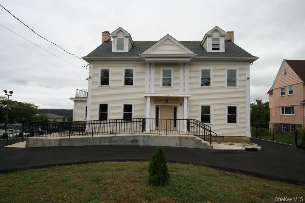 385 Palisade Avenue unit: 3