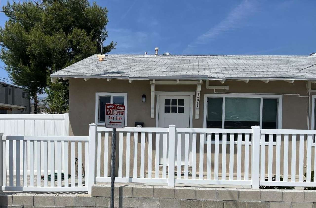 Remodeled 2 bedroom 1 bath in Tujunga