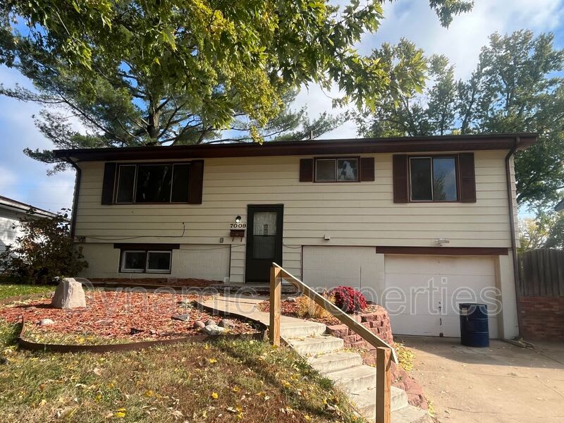 7009 South 79th Street