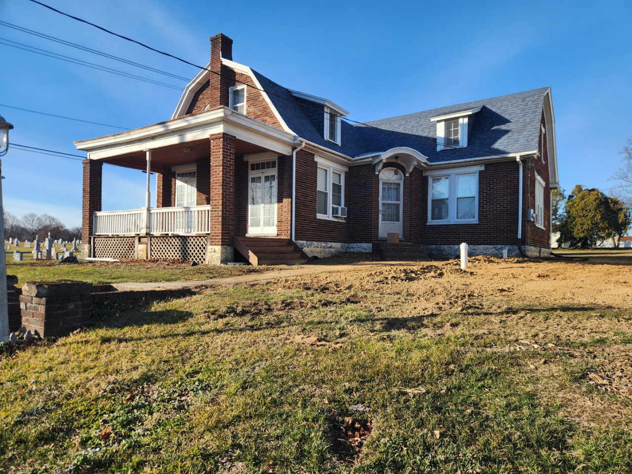 651 Lincoln Way West