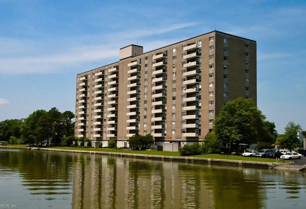 7320 Glenroie Avenue