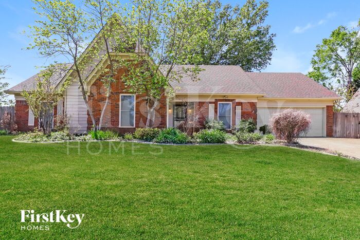 3707 Oak Forest Drive