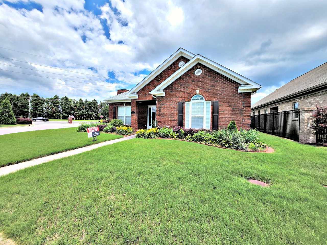 HOUSE FOR RENT - DECATUR