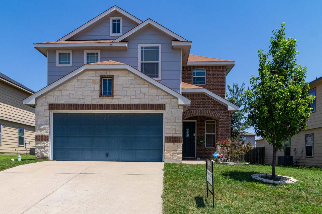 RENT REDUCTION - AVAILABLE NOW!