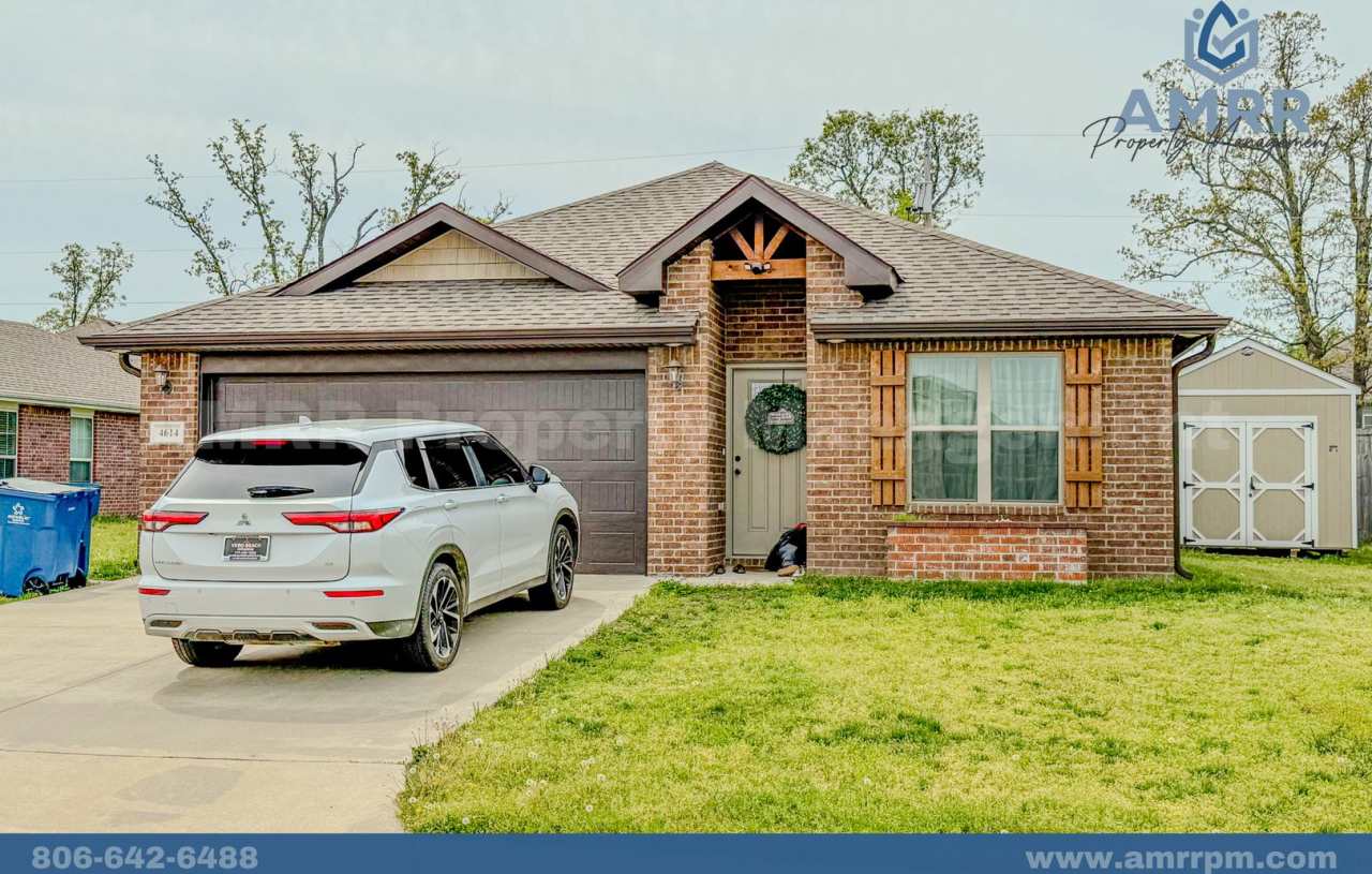 Elegant 4-Bedroom House – Room for Everyone!