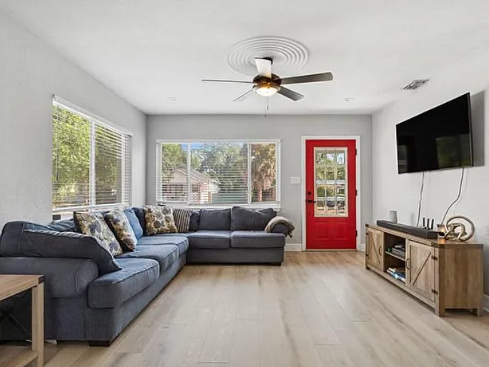 715 West Harlan Street