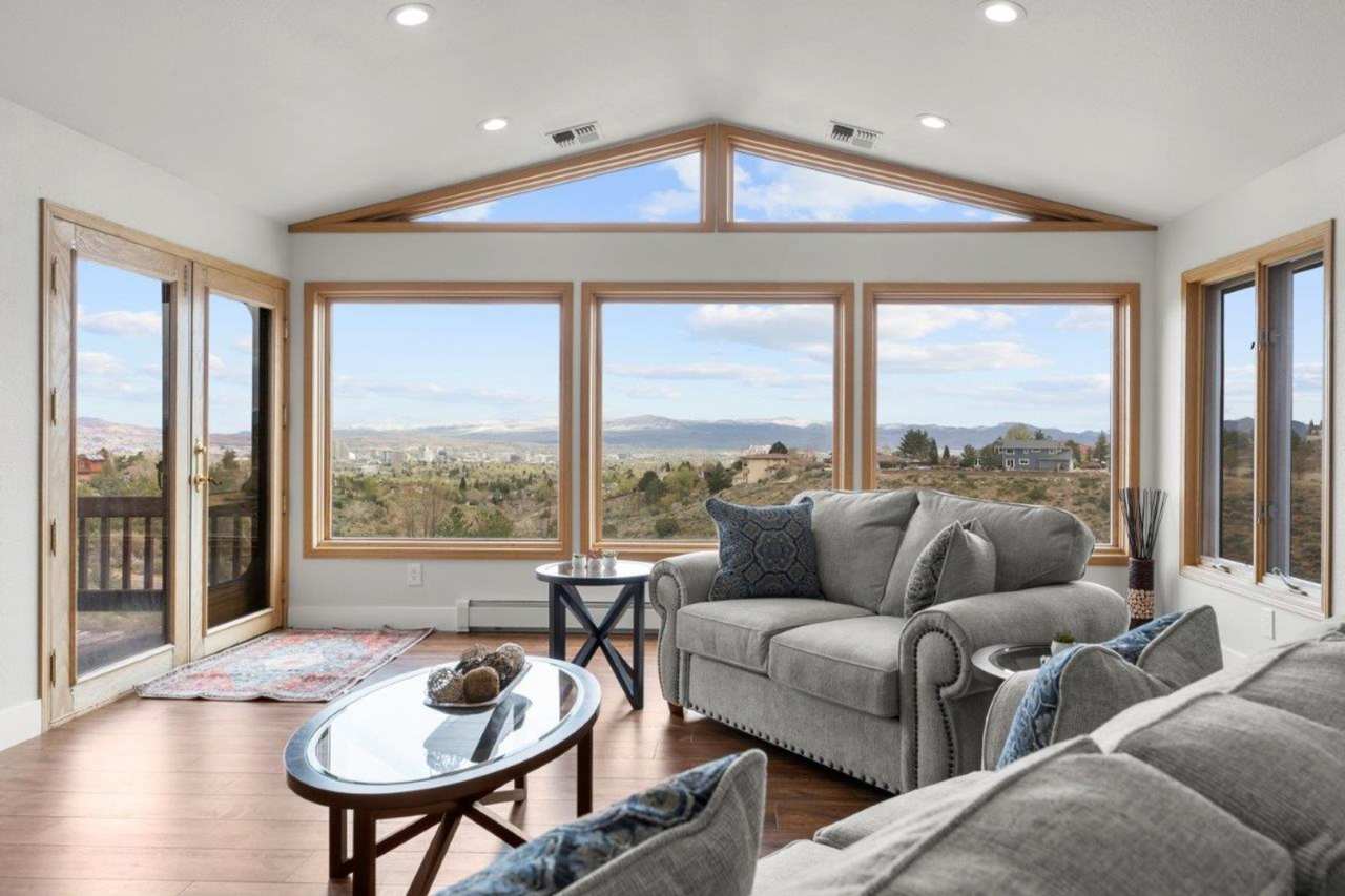 4,400 s/f of Fully Furnished Executive Rental Available