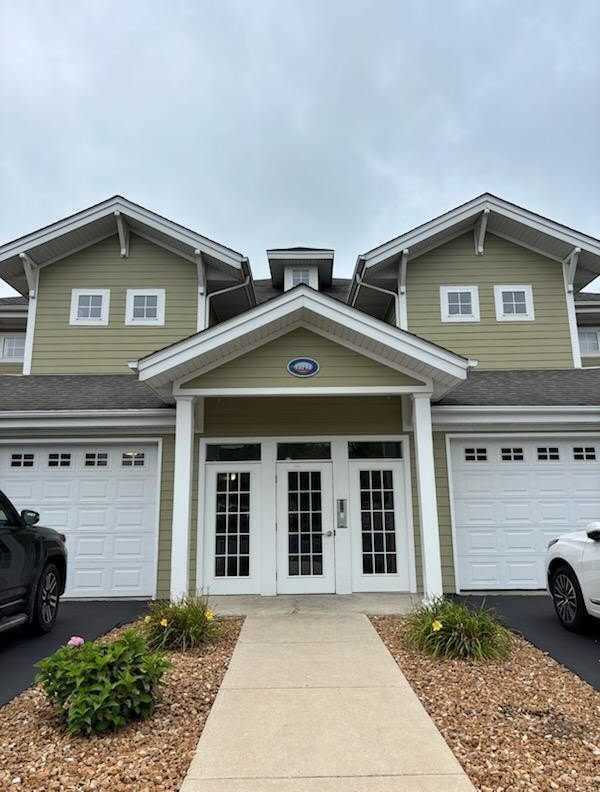 13242 E Lakeshore Drive unit: 101