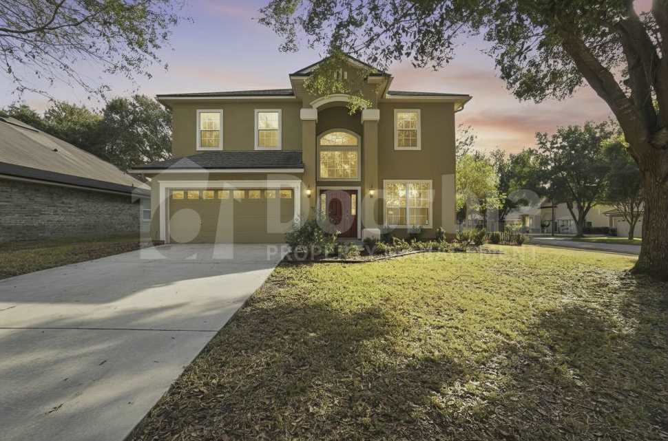 1601 Majestic View Ln