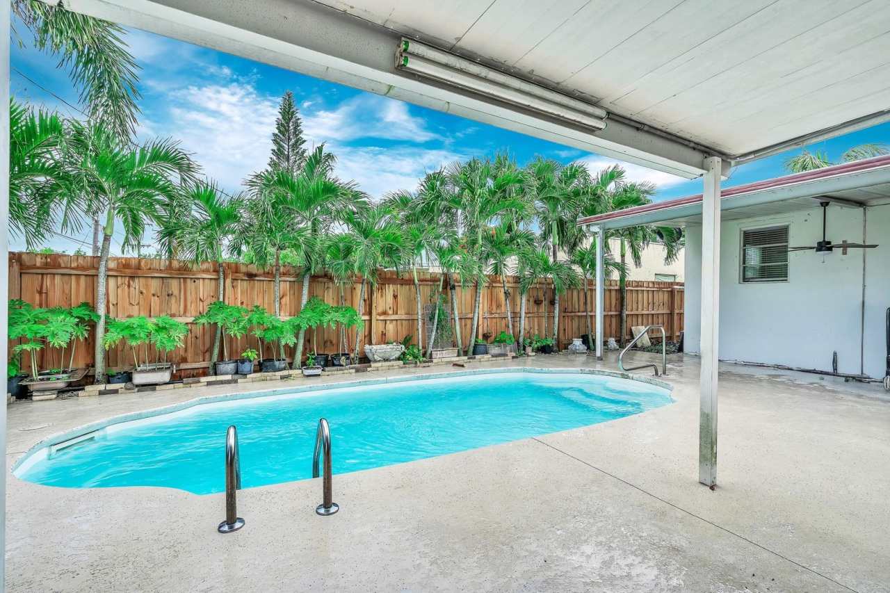 726 N A Street, Lake Worth Beach, FL 33460