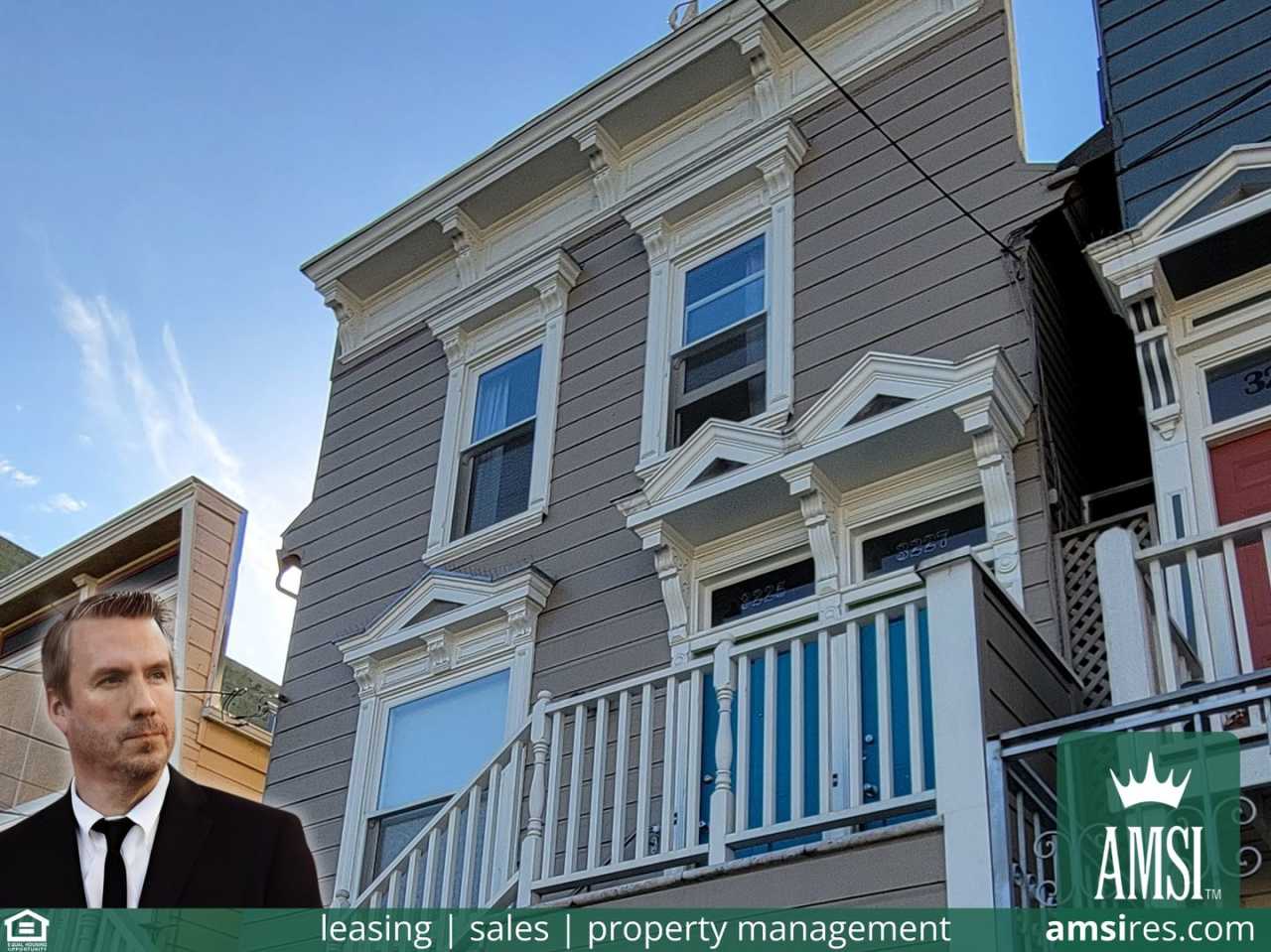 Sunny Mission Upper Level Unit w/deck!