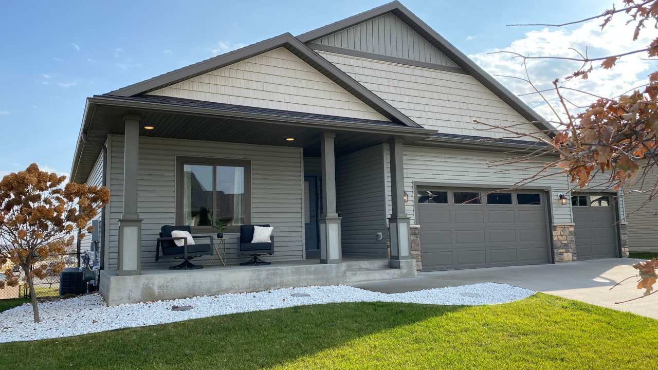 Brand New Luxury Home 4bed/3bath