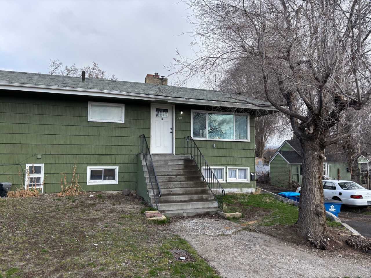 4-Plex Unit Right Across From Park!