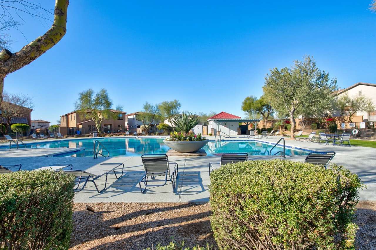 Sonoran Hills Stunner!! Available Now!! Not far from Norterra and the TSMC Chip Plant!! Gated!! 2 Car Garage!! Large Bedrooms, Great Storage.
