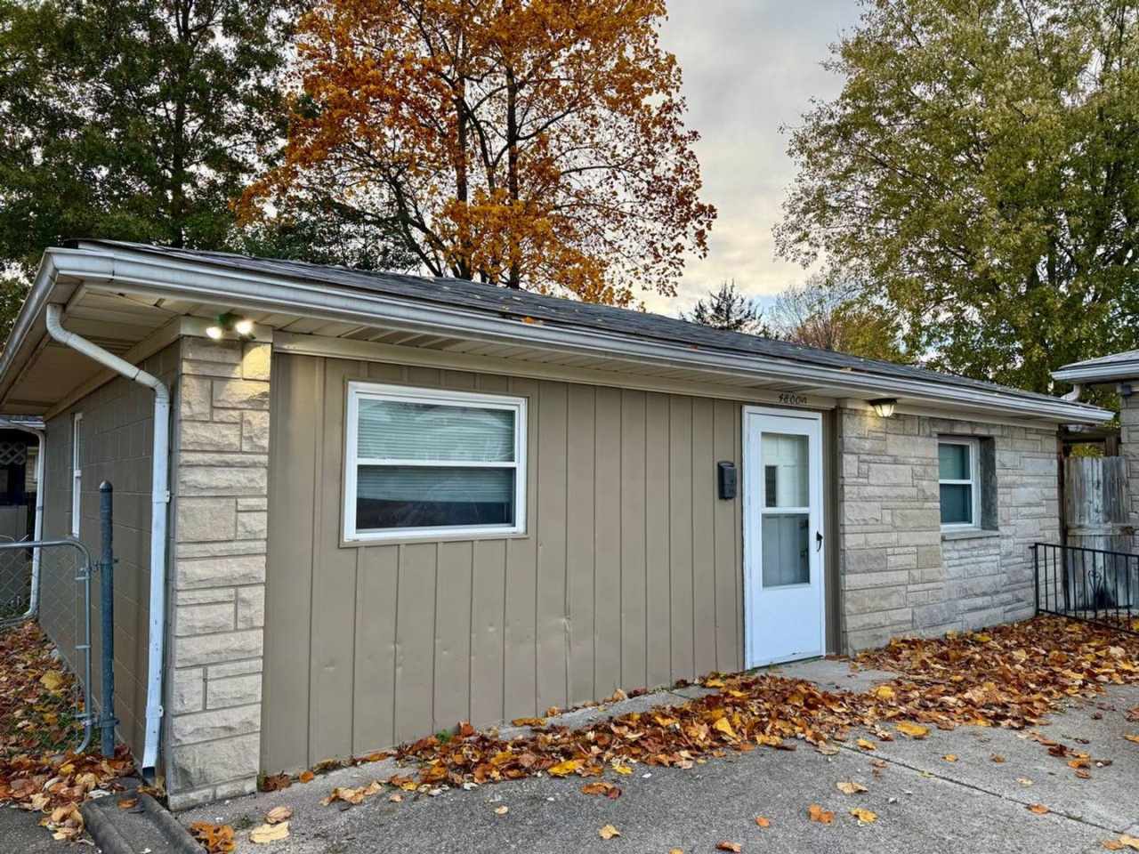 Updated 1-brm home with huge living room, brand new flooring, washer/dryer, new kitchen and bathroom, fenced-in back yard with gazebo, shed!