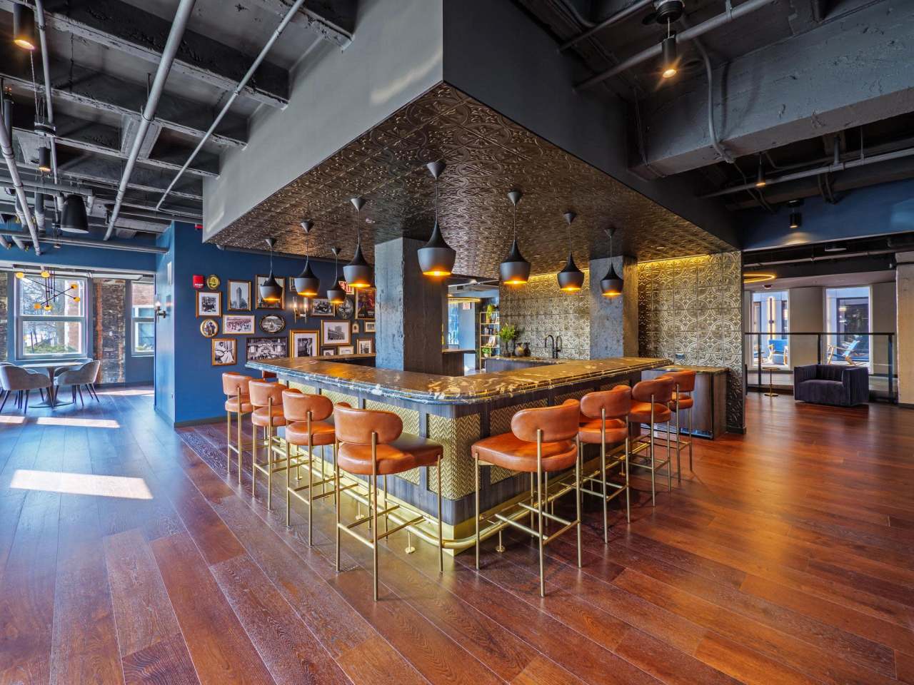 THE THOMPSON FULTON MARKET