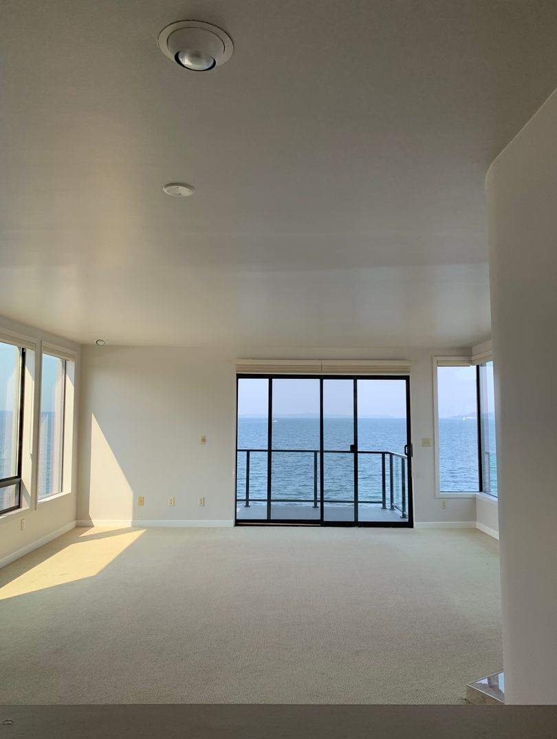 Must See Condo With A Phenomenal View!! $500 move in credit