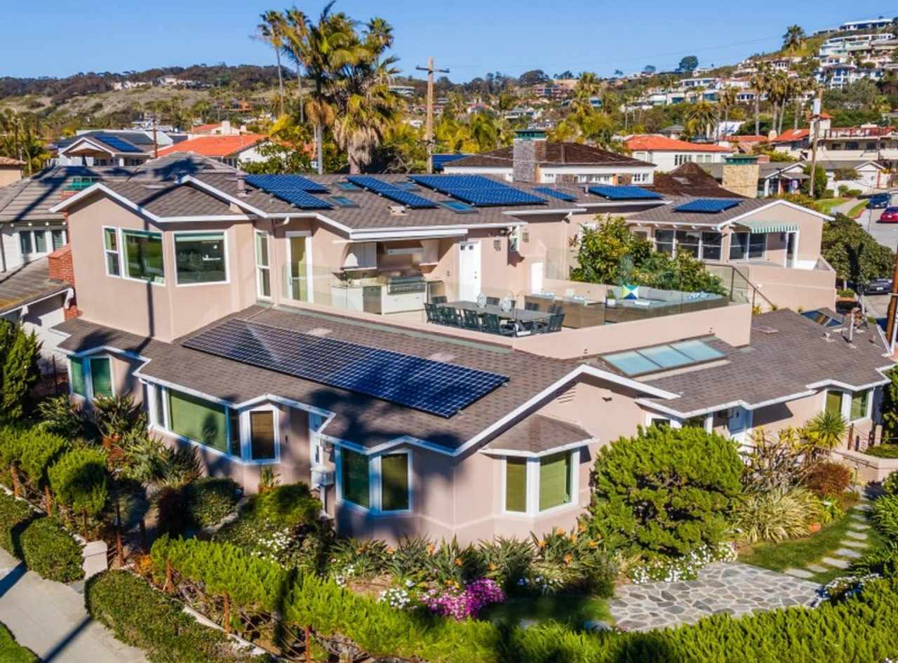 Stunning, Luxury La Jolla Shores Location with Panoramic Ocean Views!!