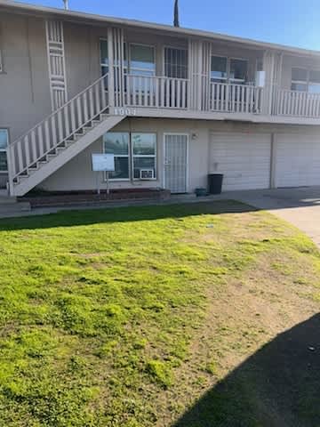 1904 East Hunter Avenue - 2