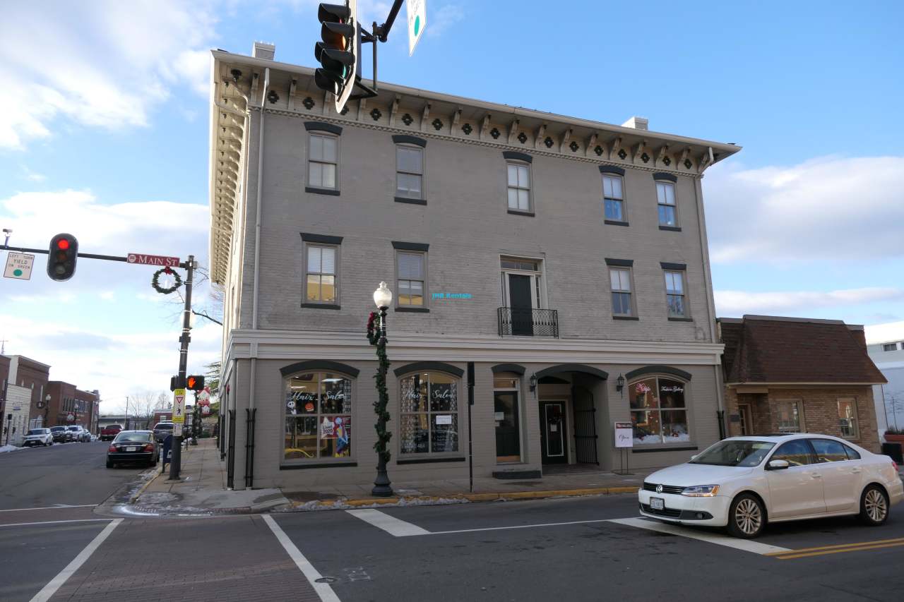 102 N Main St Ste 200