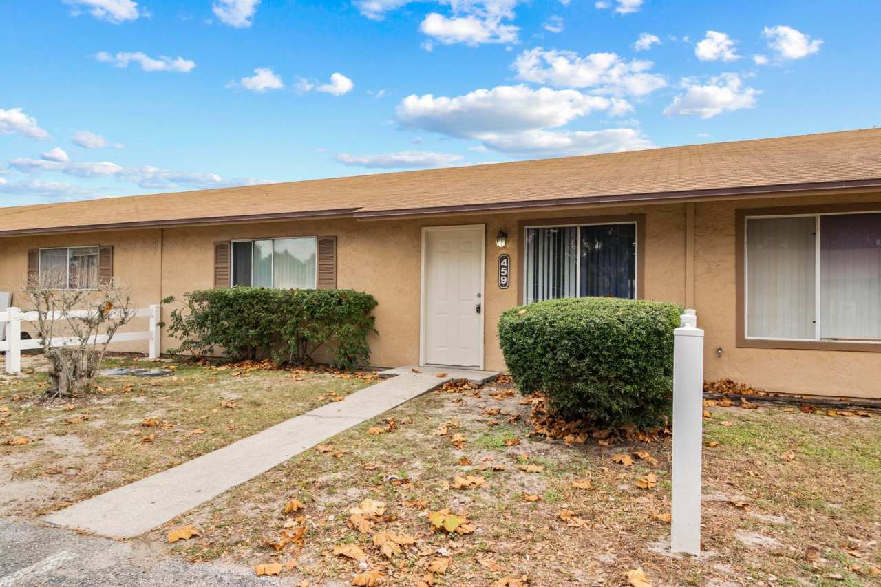 3/2 Condo - Fully Renovated and Near Downtown!