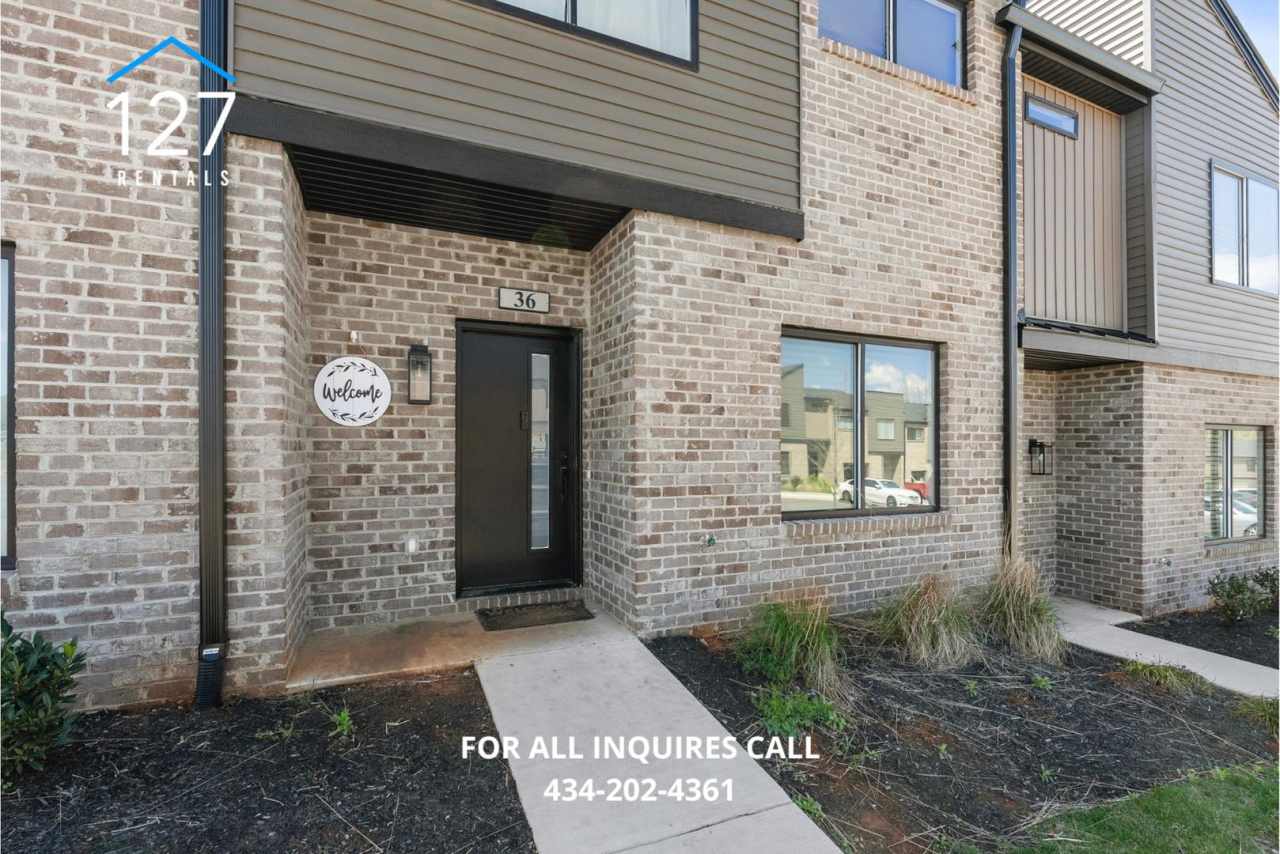 3BR/2.5BA Townhome in Rustburg – Modern Amenities, Great Location!