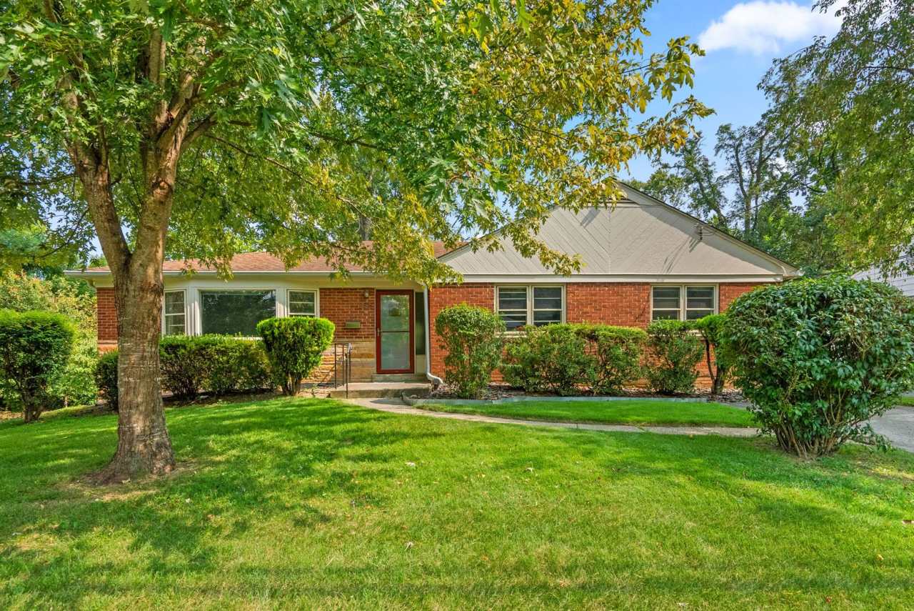 5 Bed 3 Bath - Chevy Chase Rambler - Move IN Ready