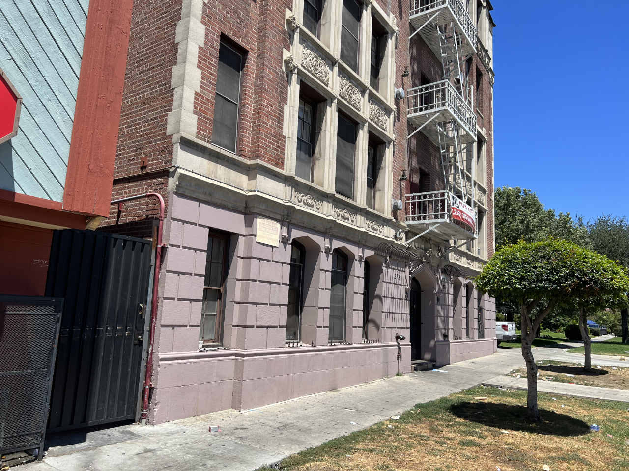 275 S New Hampshire Ave