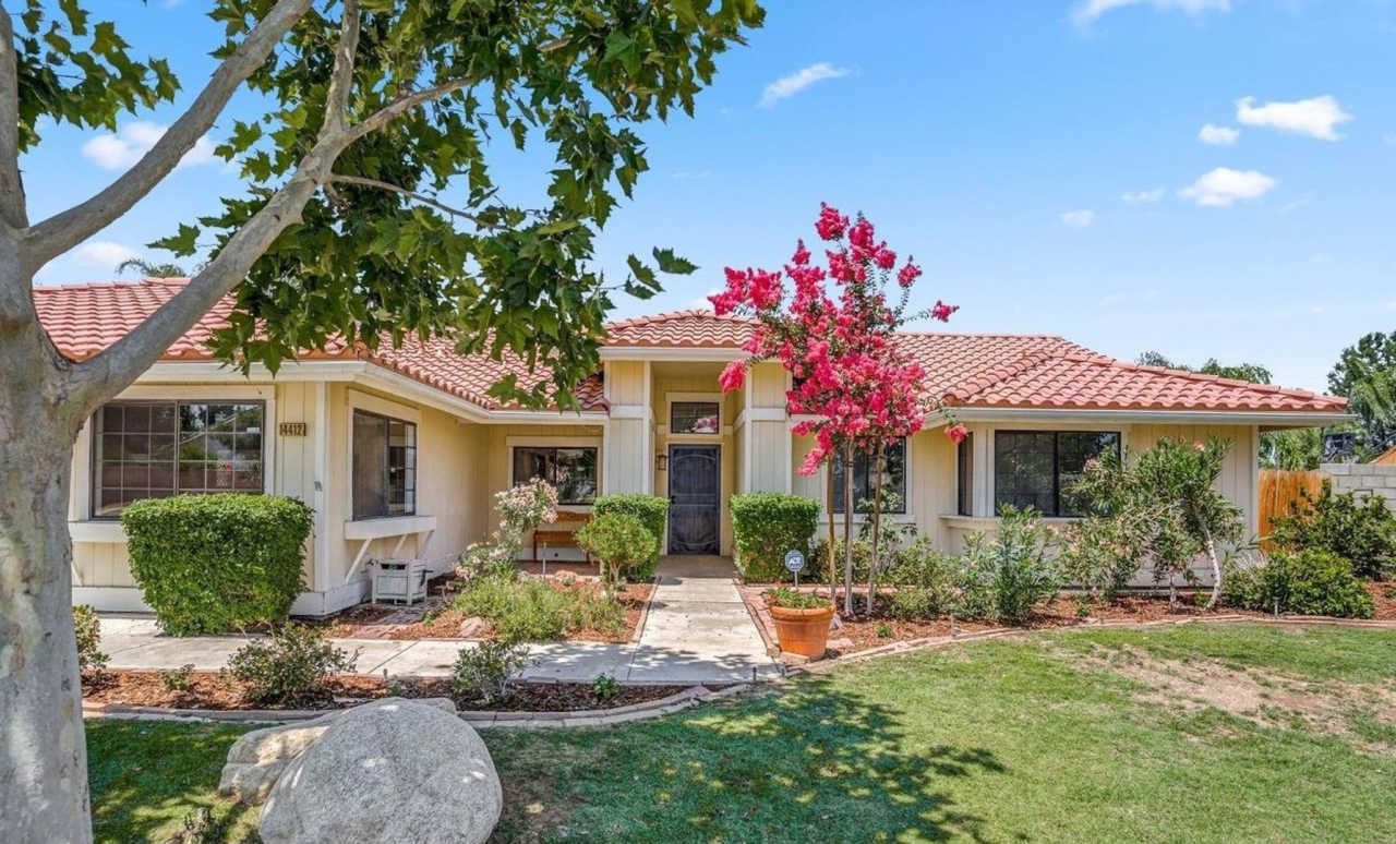 AWAY FROM THE HUSTLE AND BUSTLE !!!