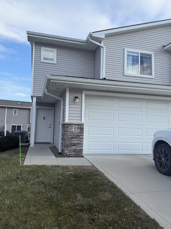 768 Northeast Macey Way