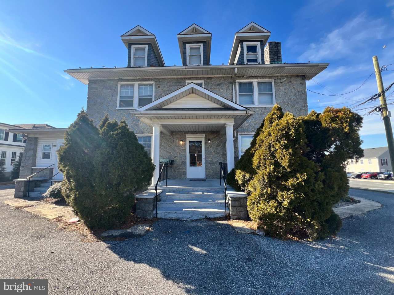 502 S MAIN Street unit: 2B