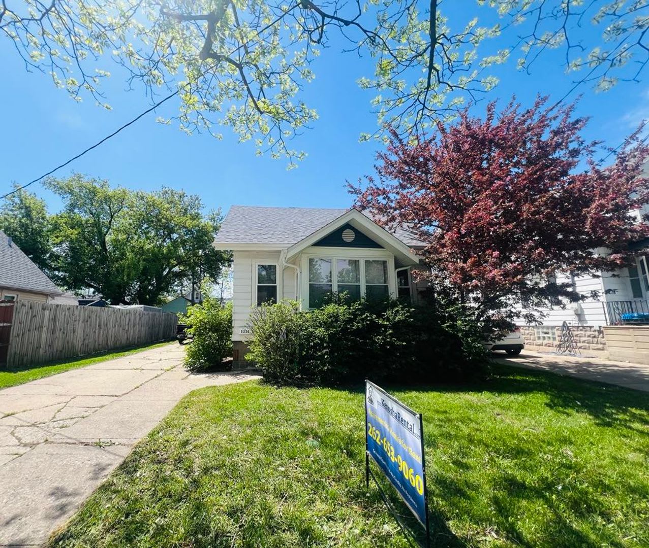 Elegant 3 bedroom, 2 Bath Single Family Home!