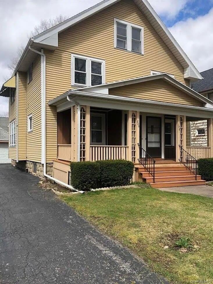 198 Knickerbocker Avenue