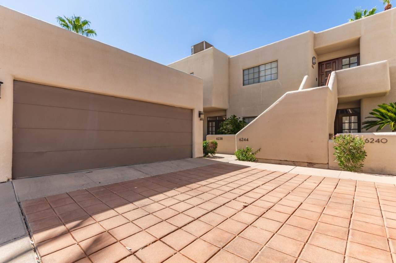 Charming 2BR Condo in Phoenix